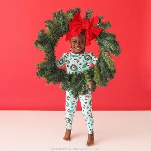 POSH PEANUT X HELLO KITTY SANRIO CHRISTMAS WREATH MEDLEY PAJAMAS